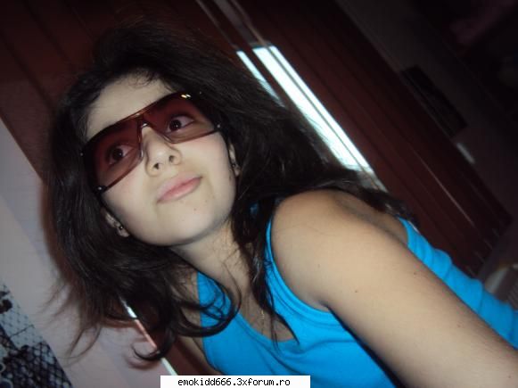 scuze scuze scuze pt dublu post dar am uitat sa mai scriu ceva si sa mai pun o sa ne welcome lippy:x